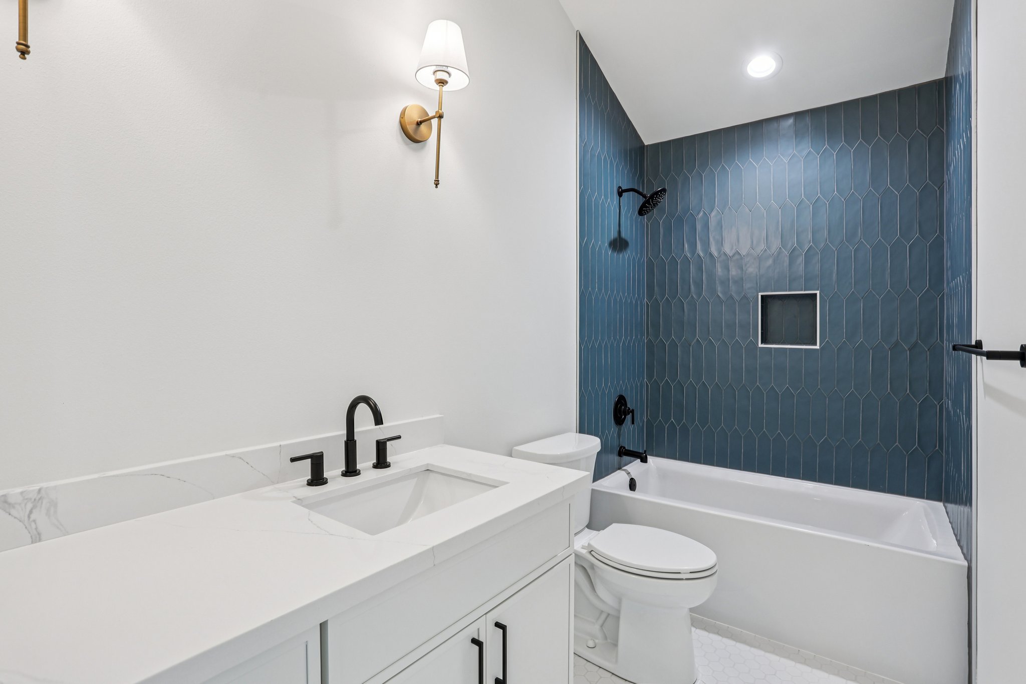 Stone Ave N-S2011-015.jpg