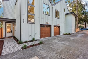 Stone Ave N-S2011-002.jpg