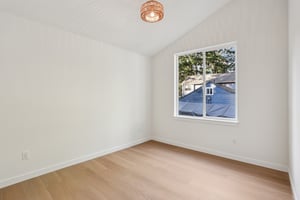 Stone Ave N-S2011-016.jpg