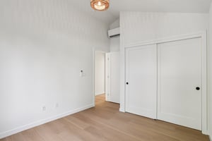 Stone Ave N-S2011-017.jpg