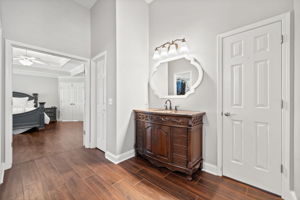 Photo 41