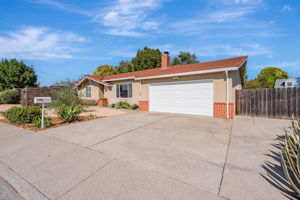 003_1376 Rosal Ln