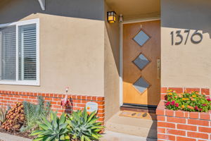 006_1376 Rosal Ln