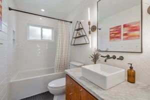 030_1376 Rosal Ln