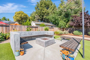 034_1376 Rosal Ln