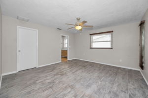 Primary Bedroom1a
