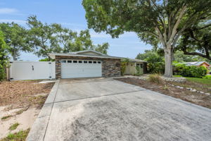 Front Exterior4