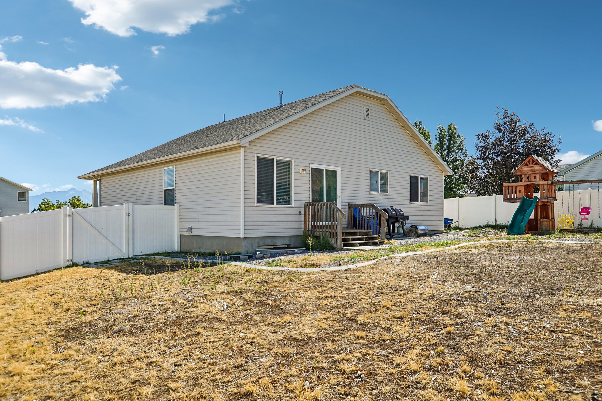 S Pascall Bay-S2708-041.jpg