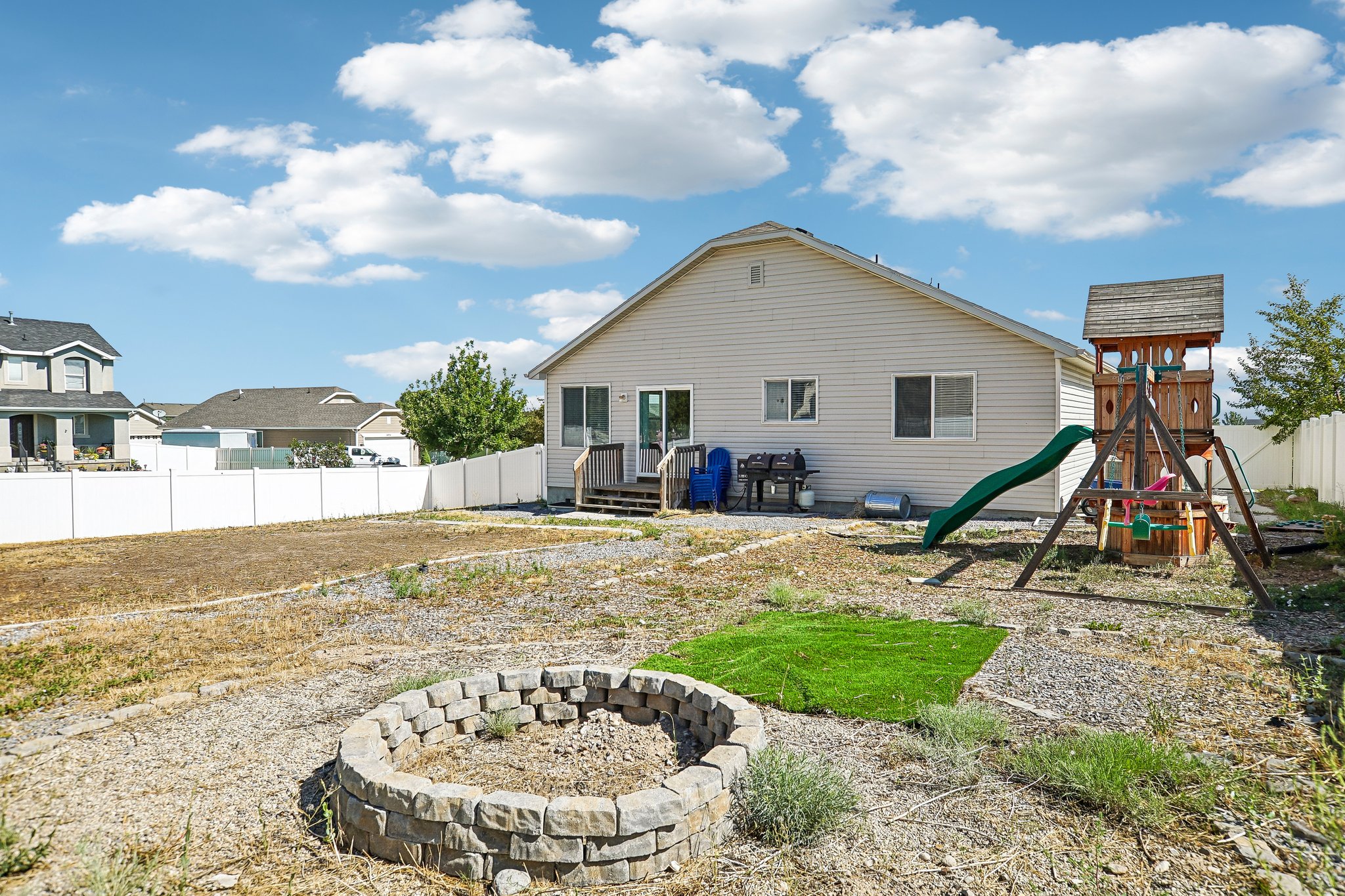 S Pascall Bay-S2708-042.jpg