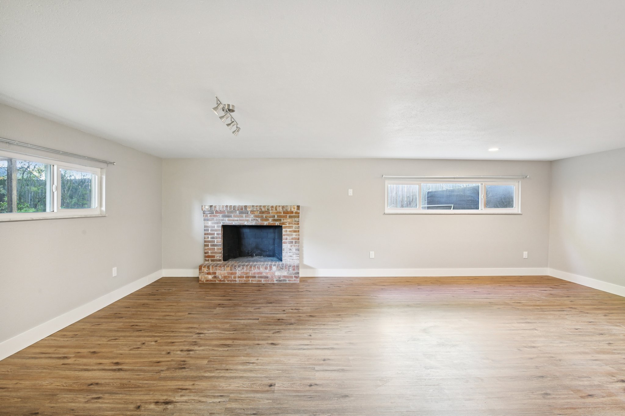 86th Ave-S2203-005.jpg