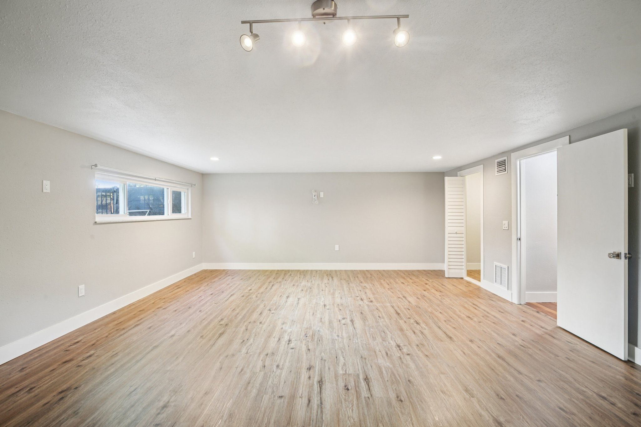 86th Ave-S2203-006.jpg