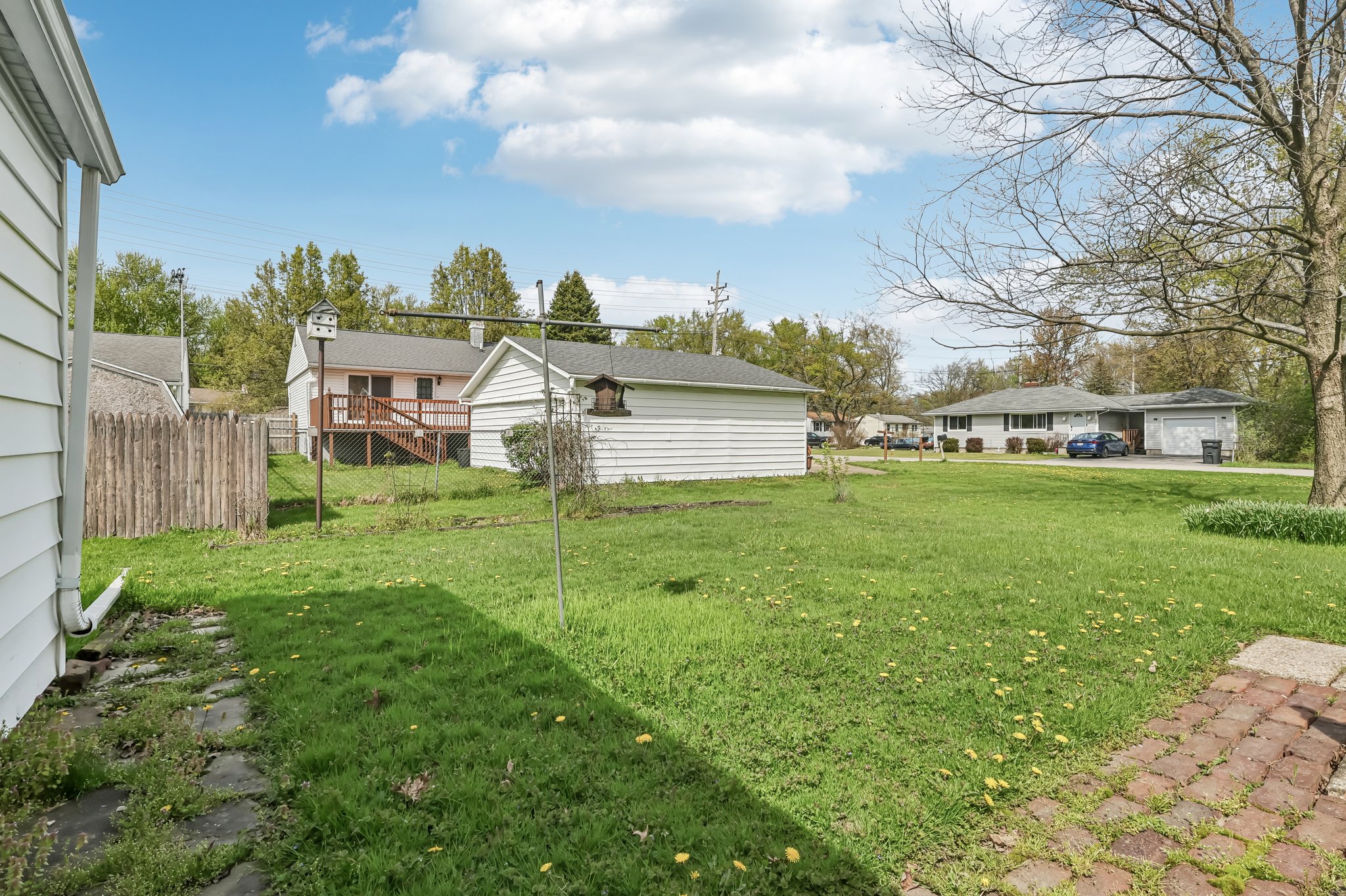 E 28th St-S2504-033.jpg