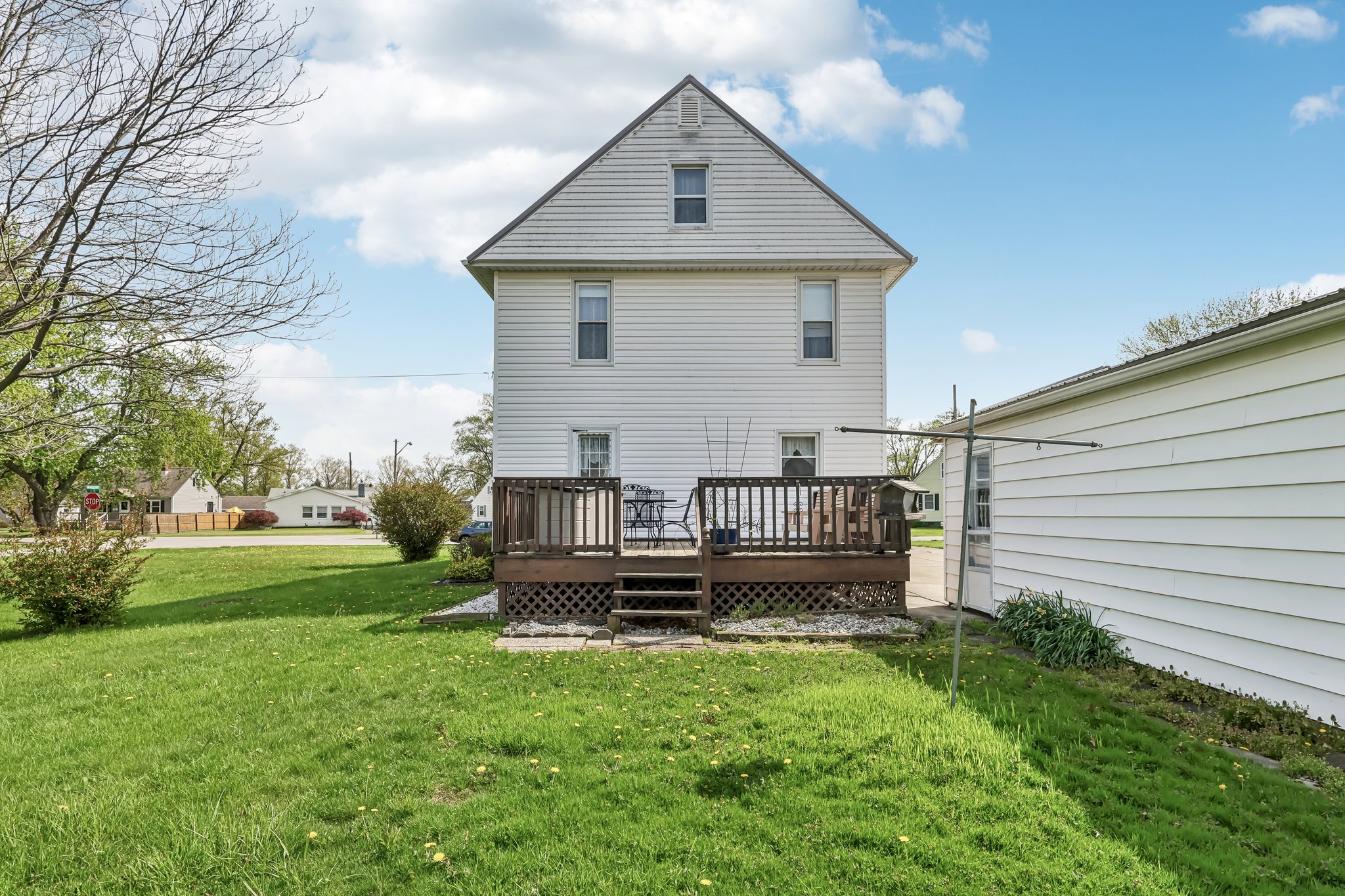 E 28th St-S2504-034.jpg