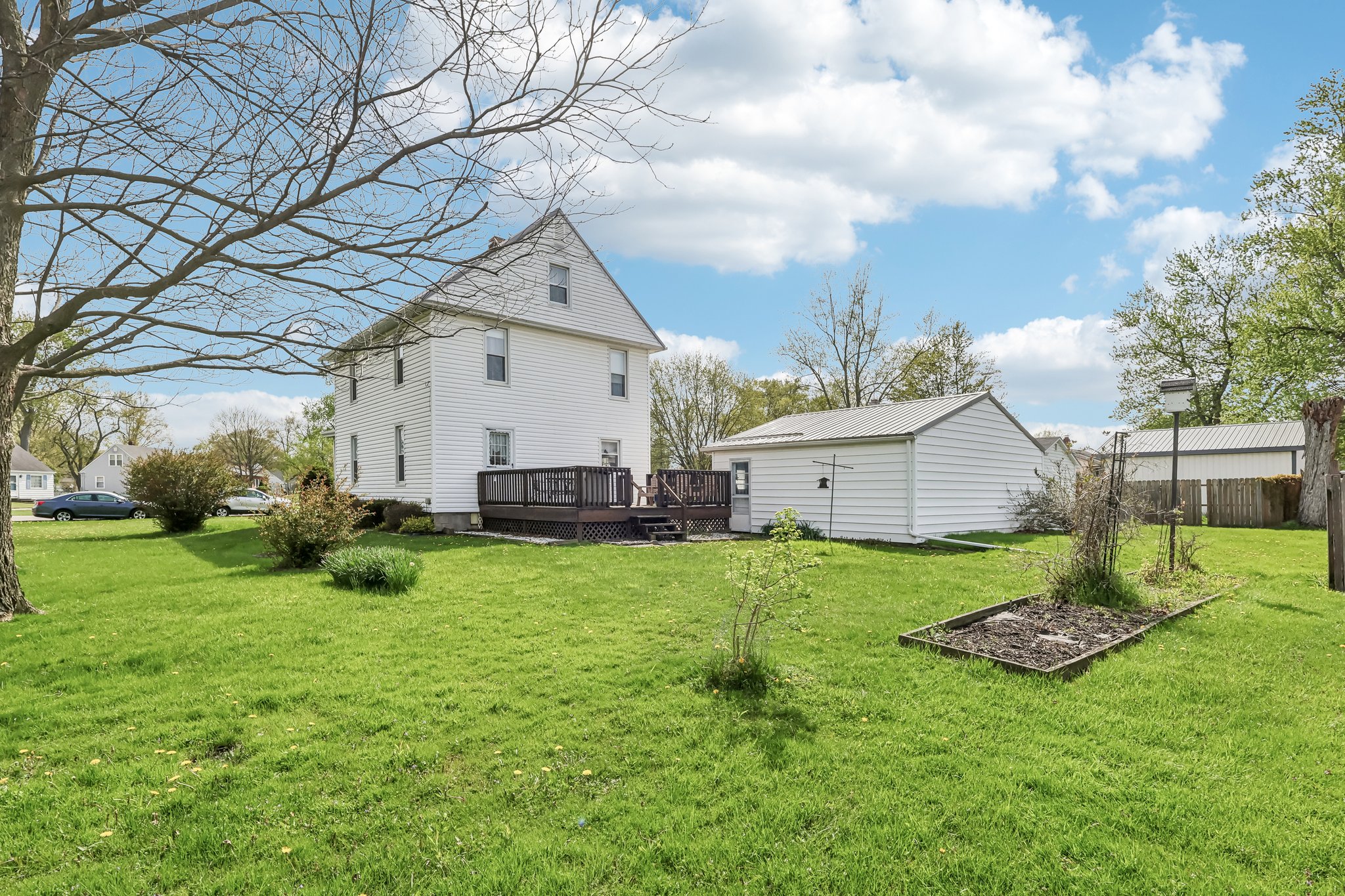 E 28th St-S2504-035.jpg