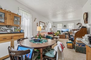 E 28th St-S2504-005.jpg