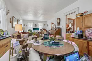 E 28th St-S2504-006.jpg