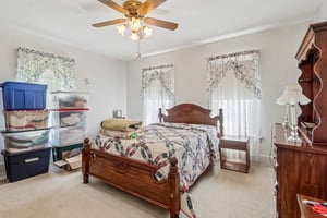 E 28th St-S2504-017.jpg