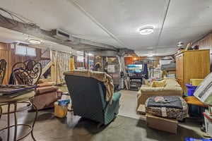 E 28th St-S2504-026.jpg