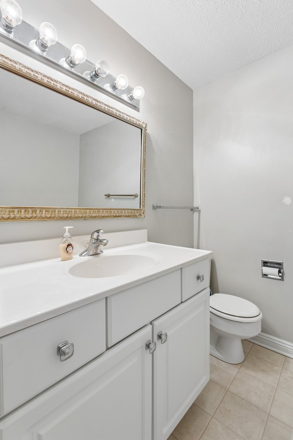  13778 Pierce St - 014.jpg