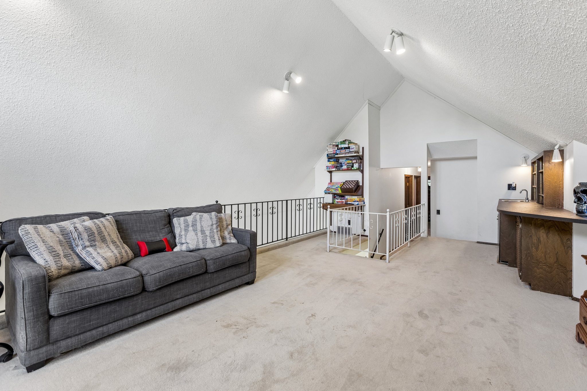  13778 Pierce St - 027.jpg