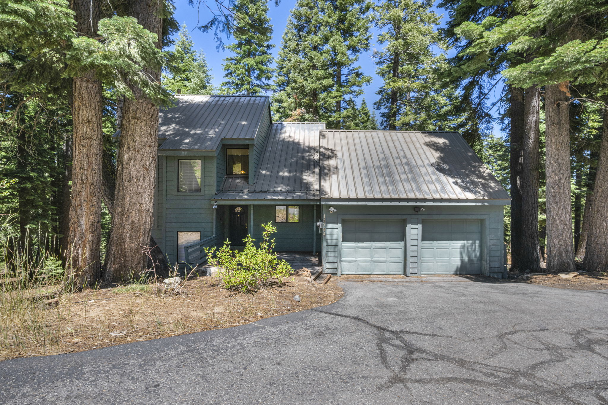 13784 Pathway Ave_49