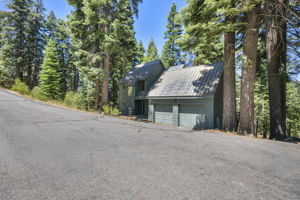 13784 Pathway Ave_50
