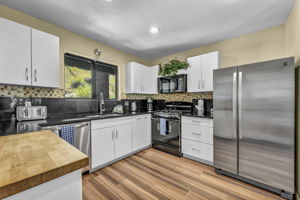 13784 Pathway Ave_36