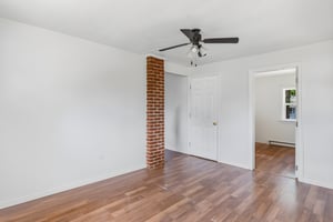 _M8A2116 furniture removed.jpeg