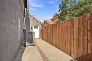  Photo 49