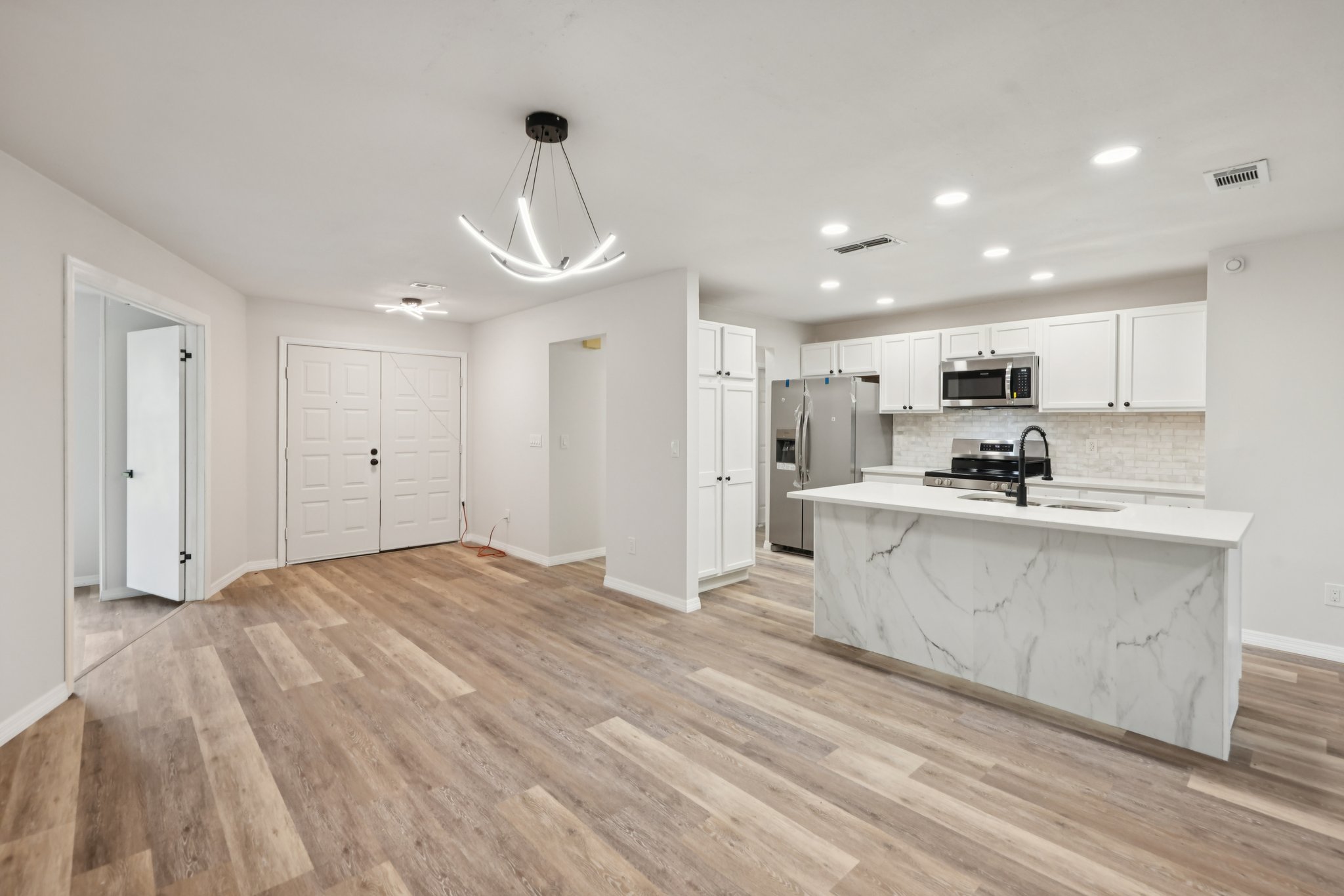 SW 31st Ct-S2910-007.jpg