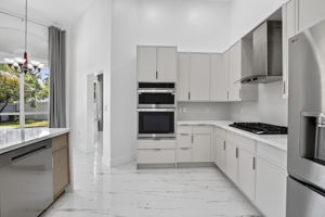  Photo 32