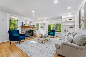 Lakeside Dr-S2404-011.jpg