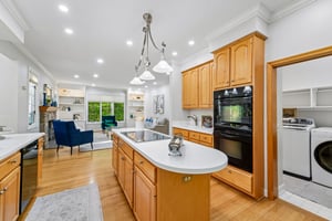 Lakeside Dr-S2404-022.jpg