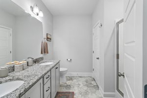  Photo 23
