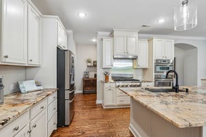 Campanile Dr-S0506-022.jpg