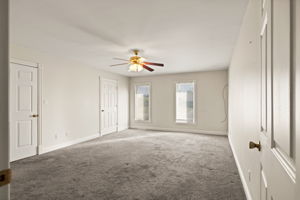  Photo 0