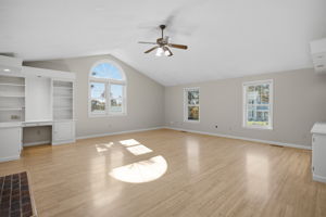  Photo 34