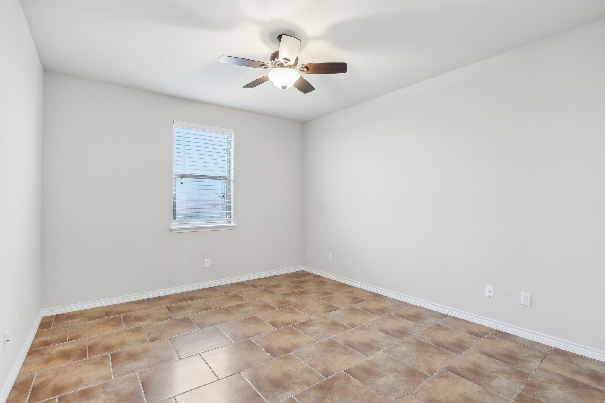 100573 - 138 Gable St, Kyle, TX 78640-038-1.jpg