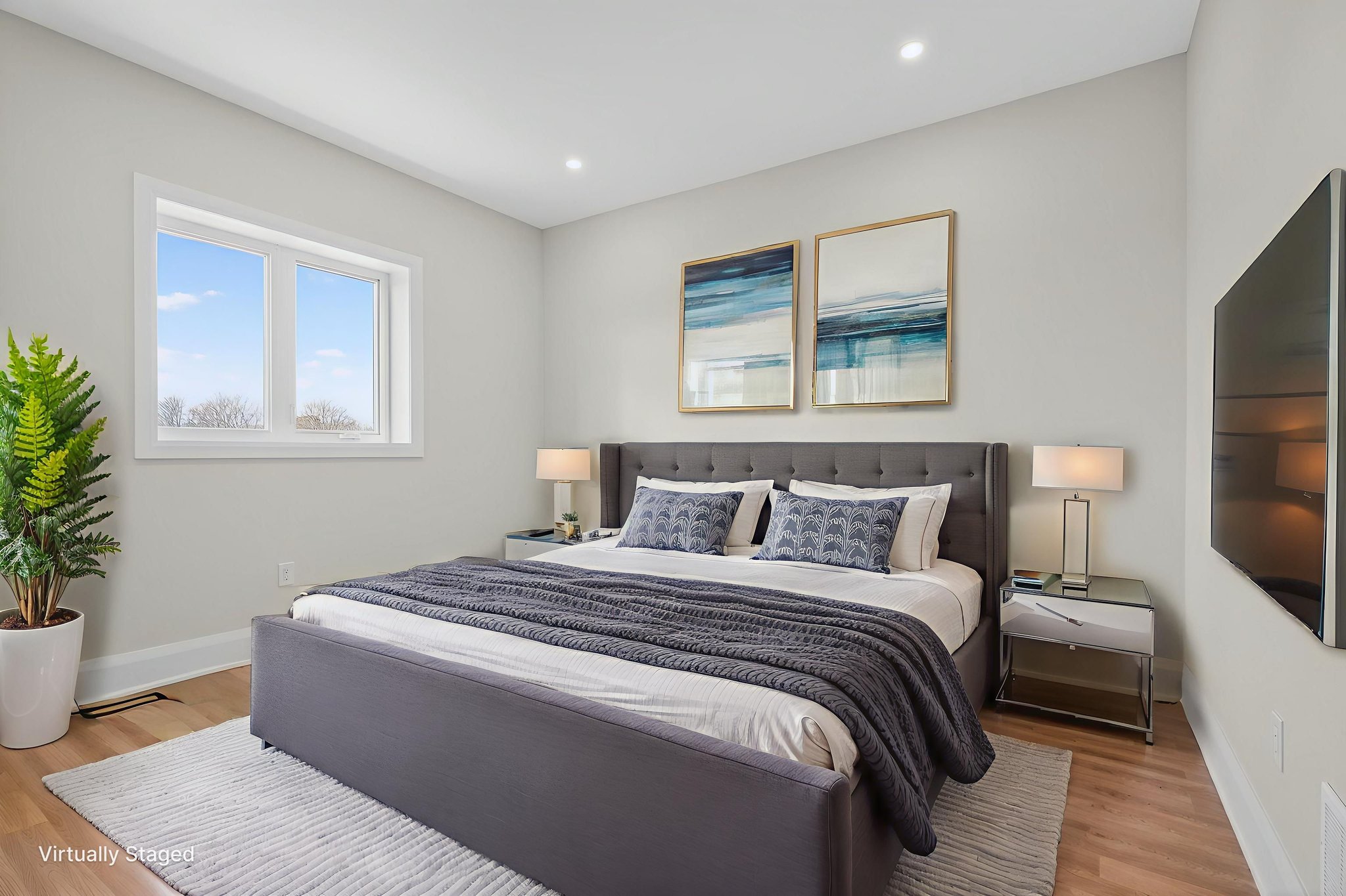 031 virtually staged.jpeg