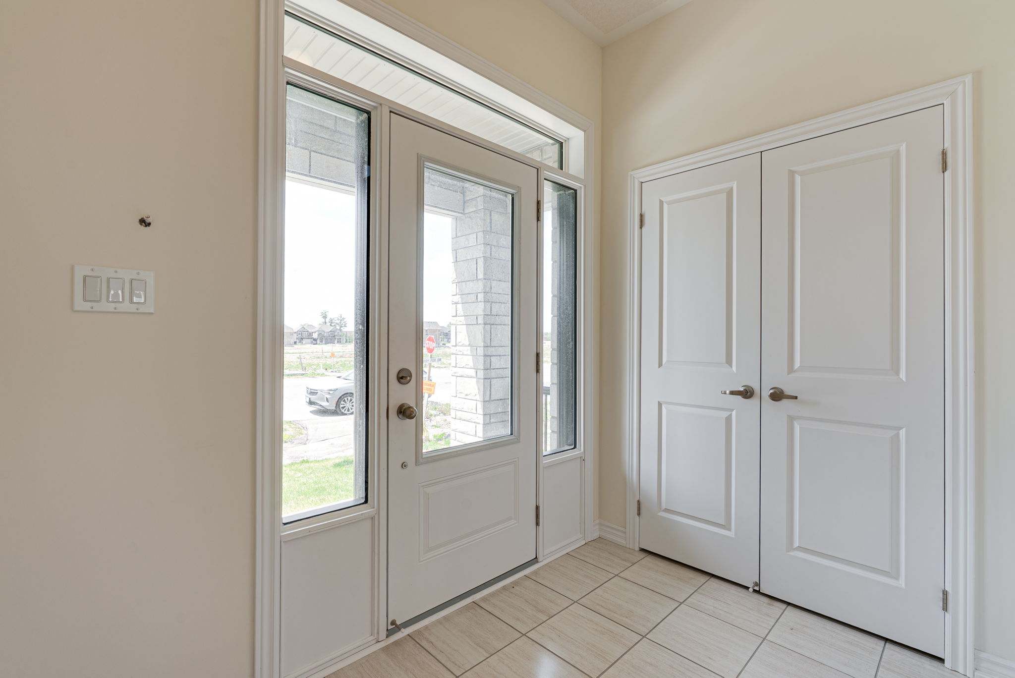 138 Terry Fox Dr Barrie, ON L9J 0L8