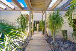 138 Waterford Cir, Rancho Mirage, CA 92270, USA Photo 21