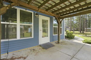  Photo 44