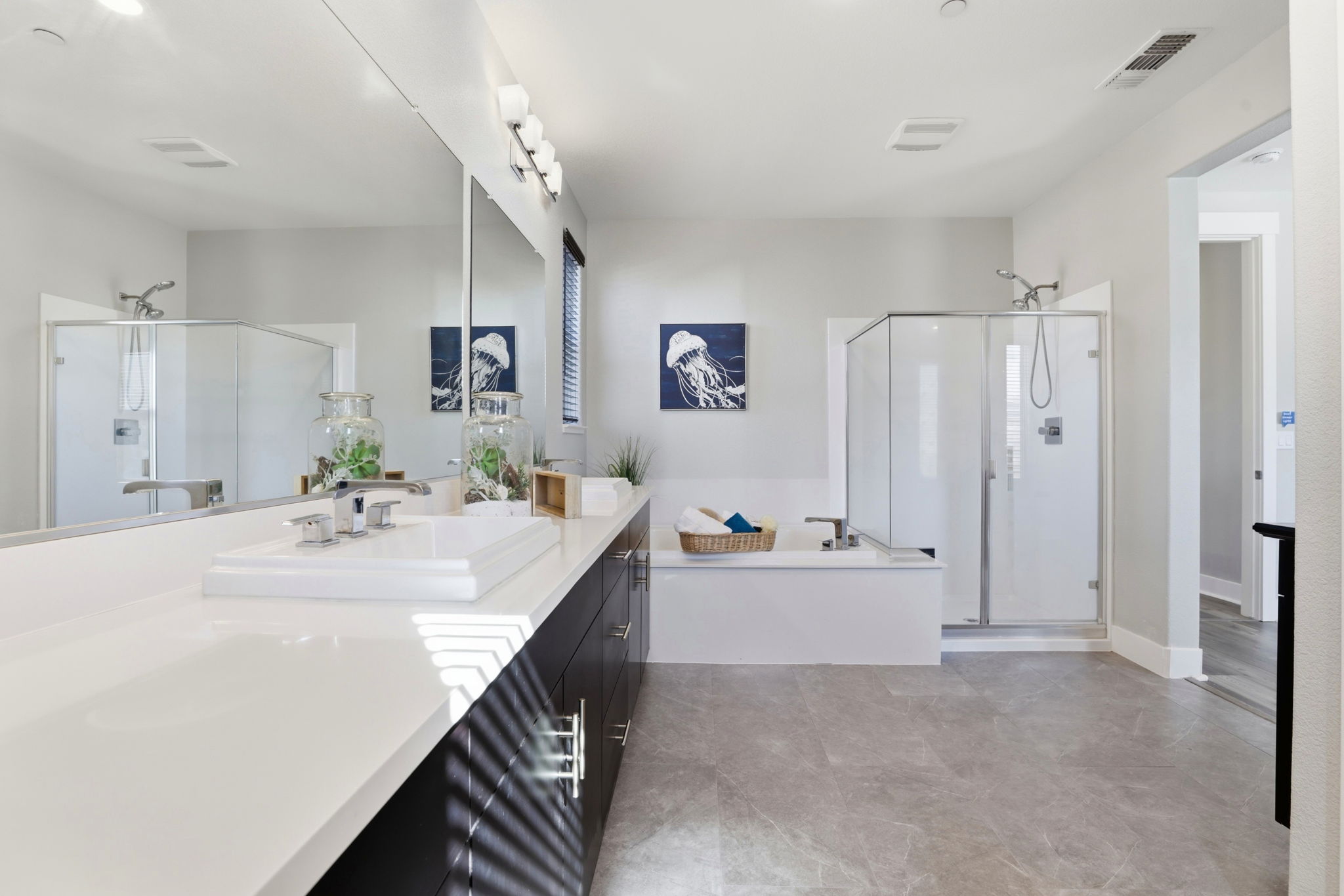 031_f8_1380 Brookline Loop