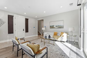 005_f8_1380 Brookline Loop