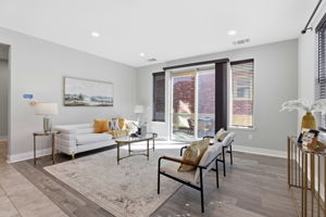 006_f8_1380 Brookline Loop