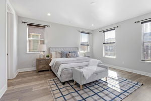 022_f8_1380 Brookline Loop