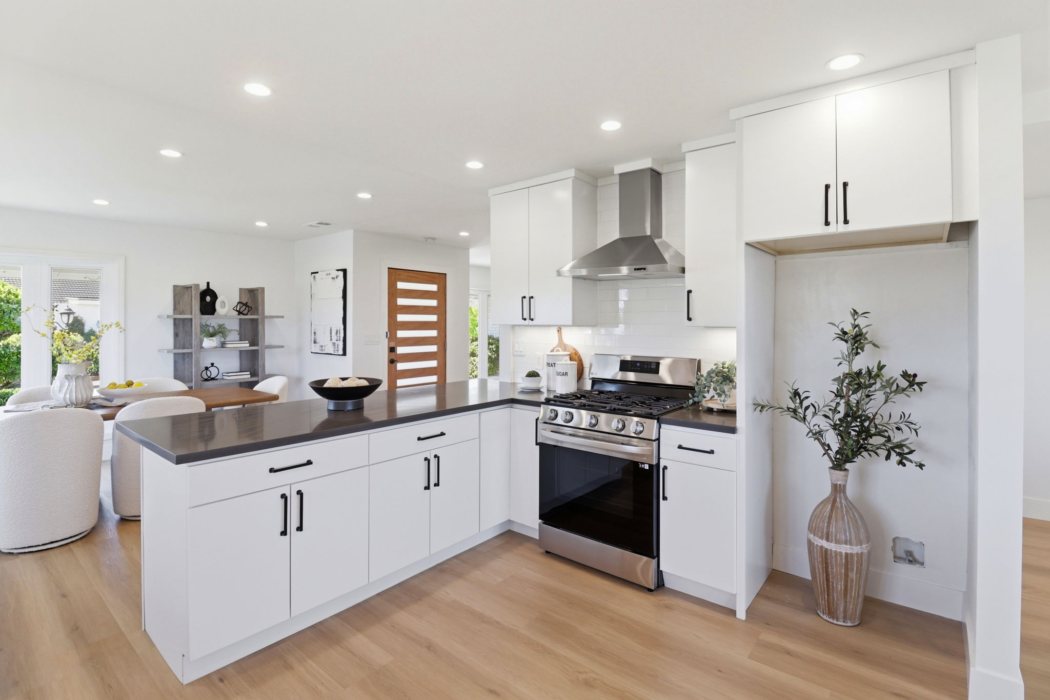 019_F8_1380 Manzanita Dr
