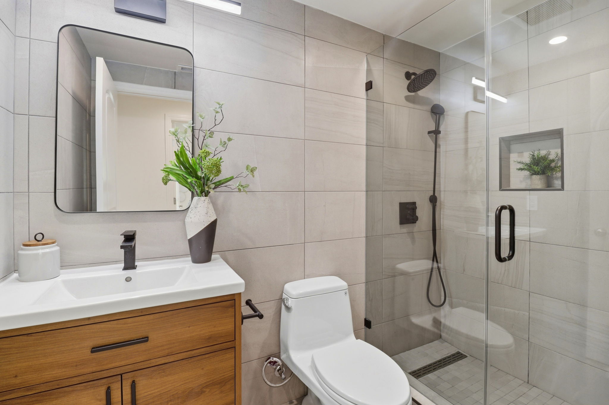 037_F8_1380 Manzanita Dr