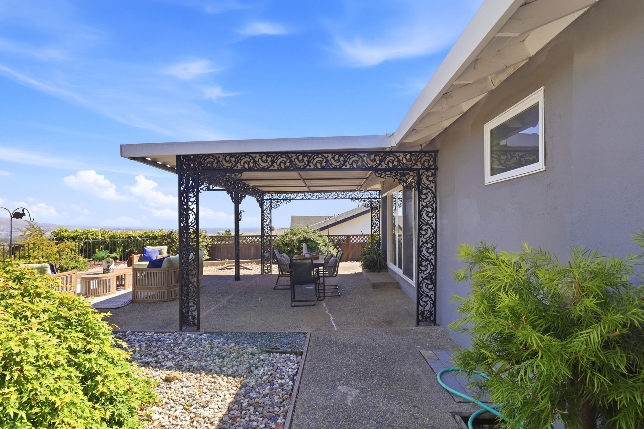 045_F8_1380 Manzanita Dr