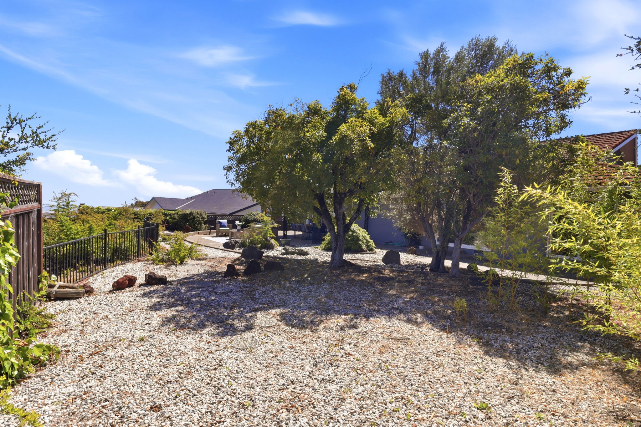 050_F8_1380 Manzanita Dr
